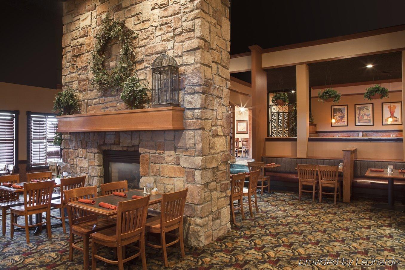 Holiday Inn Coralville - Iowa City By Ihg Buitenkant foto