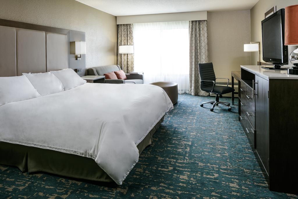 Holiday Inn Coralville - Iowa City By Ihg Buitenkant foto
